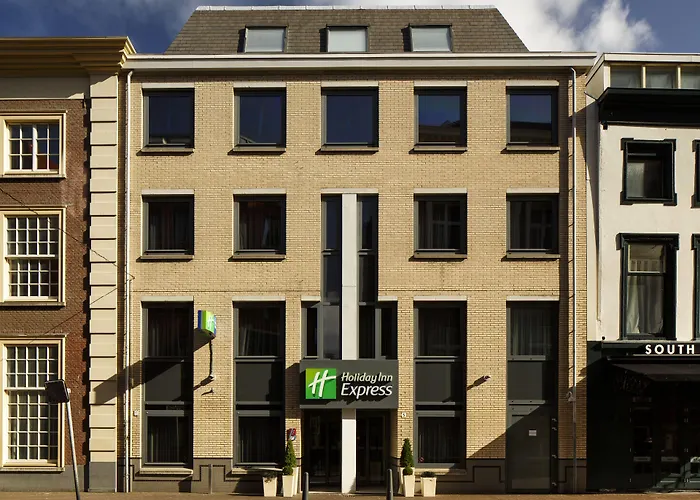 Holiday Inn Express - Parliament By IhgHotel den Haag